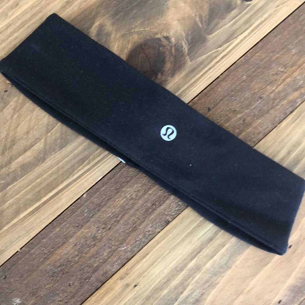 Lulu lemon head band NWT
